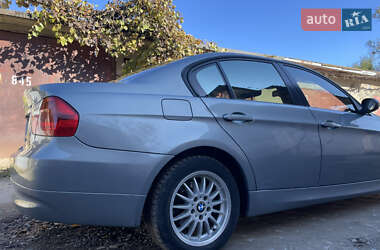Седан BMW 3 Series 2005 в  фото 20 Седан BMW 3 Series 2005 в