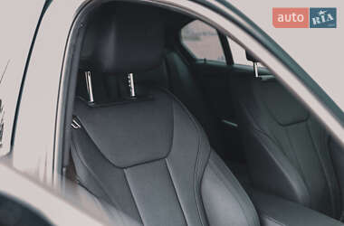Седан BMW 3 Series 2020 в 
