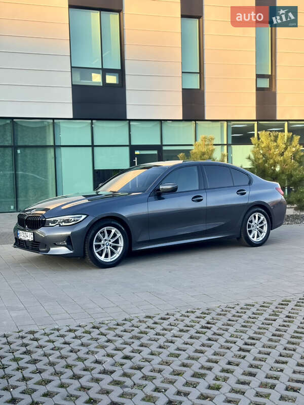 Седан BMW 3 Series 2021 в Хмельницком