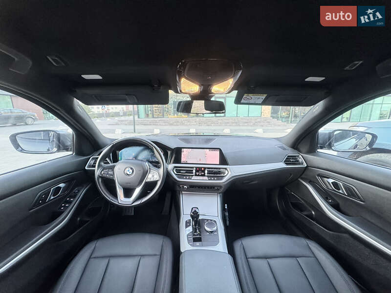 Седан BMW 3 Series 2021 в Хмельницком