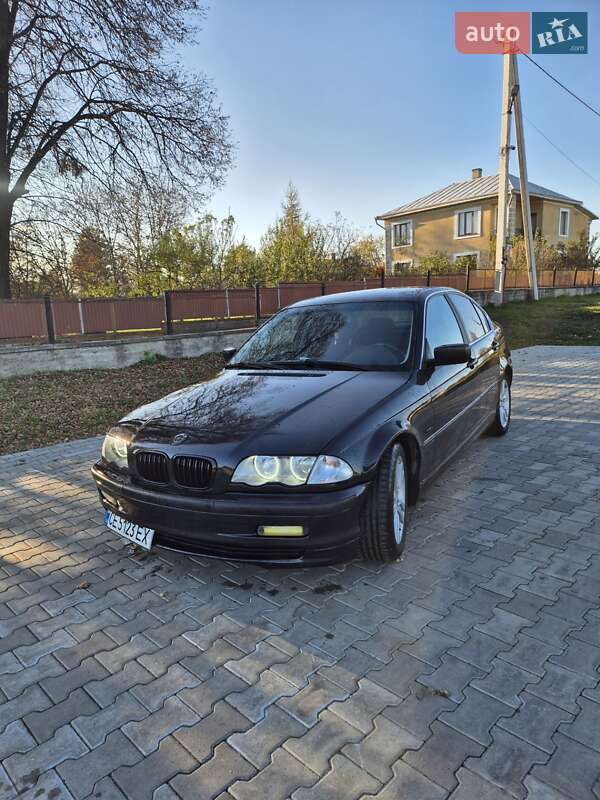 Седан BMW 3 Series 2000 в Черновцах