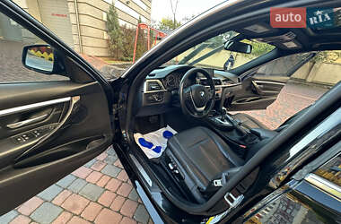 Седан BMW 3 Series 2015 в 