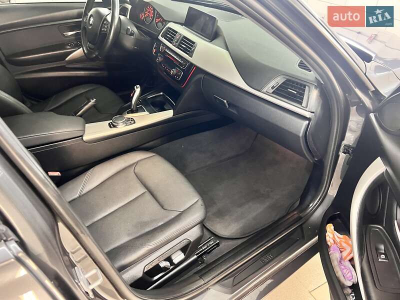 Седан BMW 3 Series 2017 в Києві