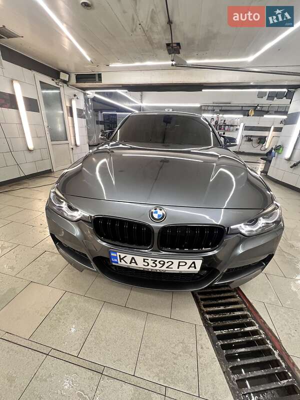 Седан BMW 3 Series 2017 в Києві