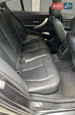 Седан BMW 3 Series 2013 в 