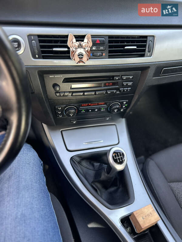 Седан BMW 3 Series 2005 в Луцке