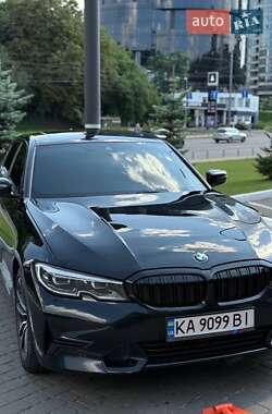 Седан BMW 3 Series 2019 в Киеве