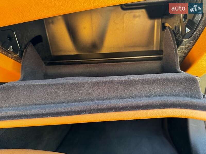 Седан BMW 3 Series 2023 в Львове