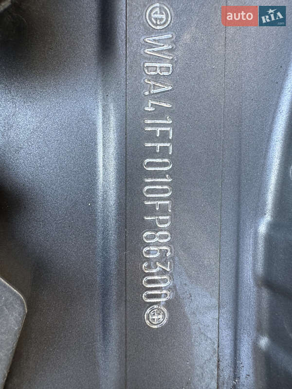 Седан BMW 3 Series 2023 в Львове