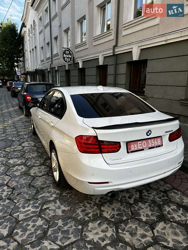Седан BMW 3 Series 2013 в Луцке