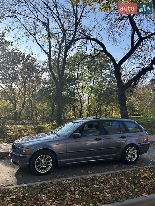 Универсал BMW 3 Series 2004 в Могилев-Подольске