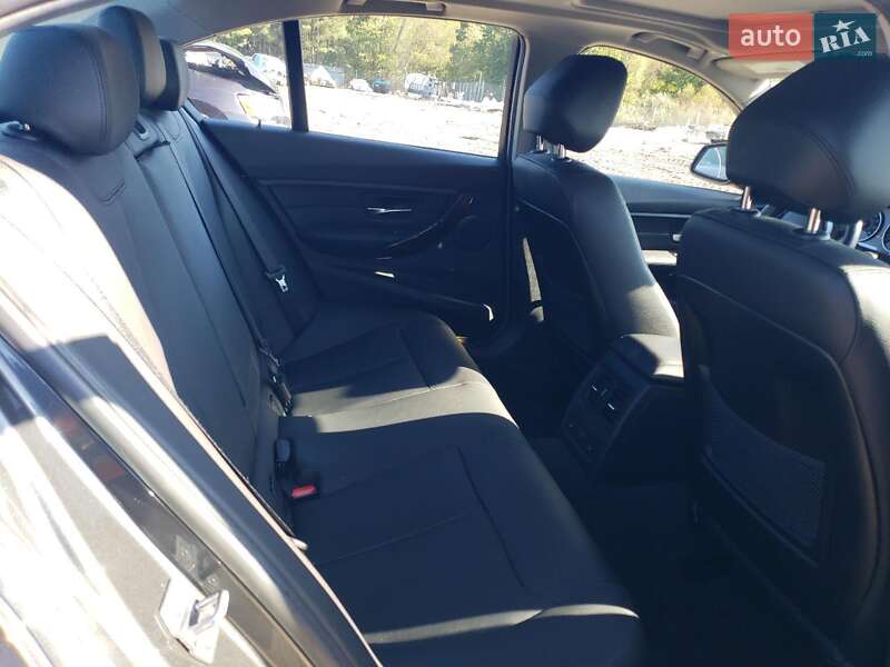 Седан BMW 3 Series 2015 в Вінниці