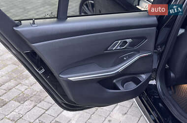 Седан BMW 3 Series 2019 в 