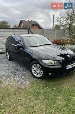 Универсал BMW 3 Series 2011 в 