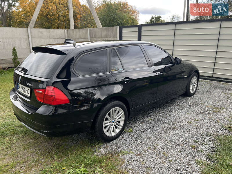 Универсал BMW 3 Series 2011 в Березному
