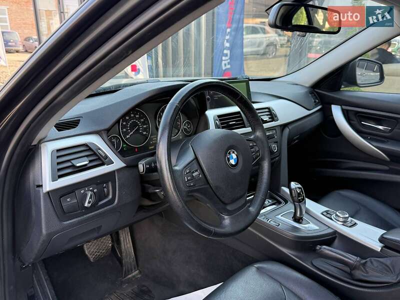 Седан BMW 3 Series 2013 в Луцке