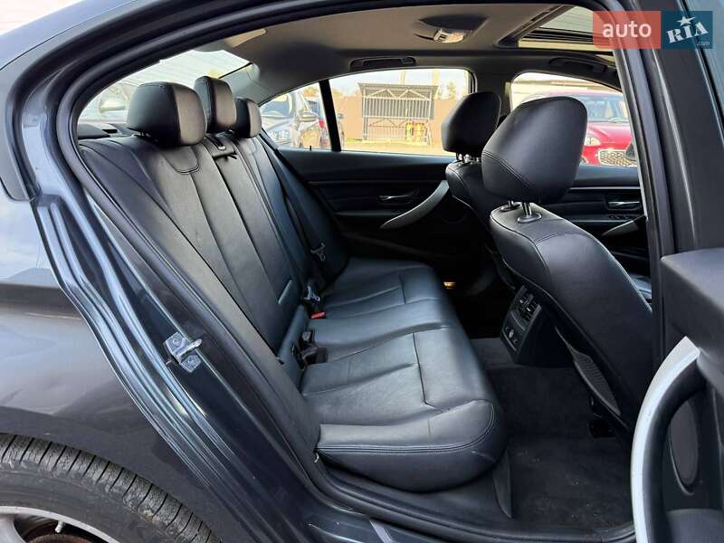 Седан BMW 3 Series 2013 в Луцке