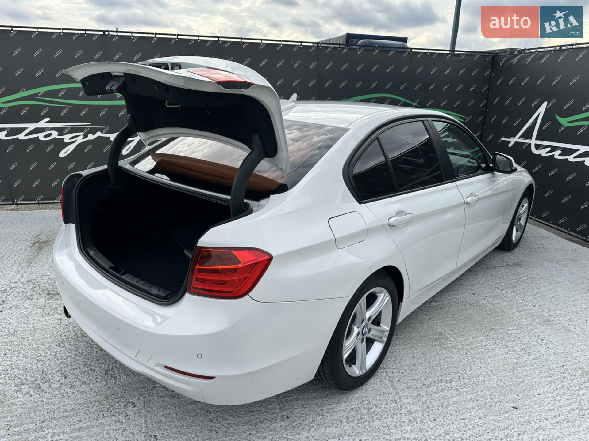 2015 BMW 3er - мініатюра 26