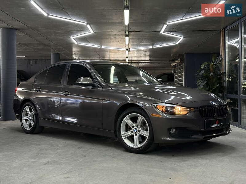 Седан BMW 3 Series 2014 в Одессе