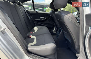 Седан BMW 3 Series 2017 в 