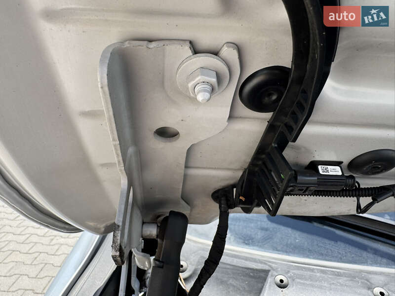 Седан BMW 3 Series 2017 в Хмельницком фото 36 Седан BMW 3 Series 2017 в Хмельницком