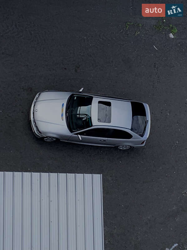 Купе BMW 3 Series 2003 в Виннице