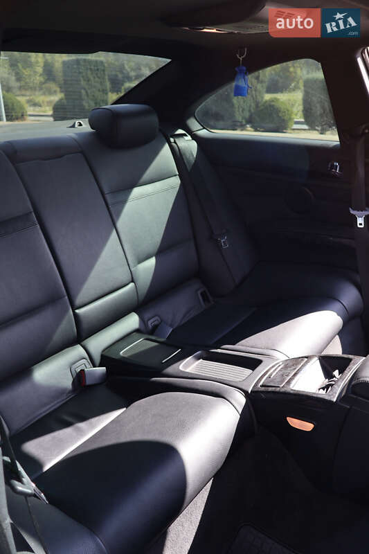 Купе BMW 3 Series 2010 в Днепре