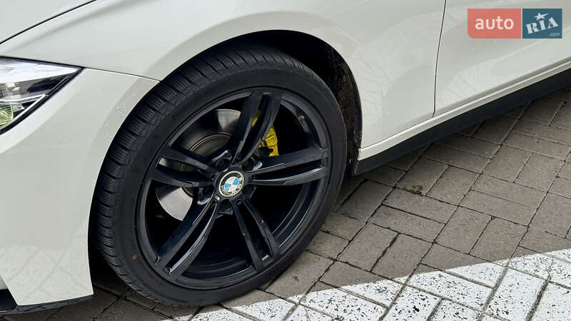 Седан BMW 3 Series 2016 в Киеве