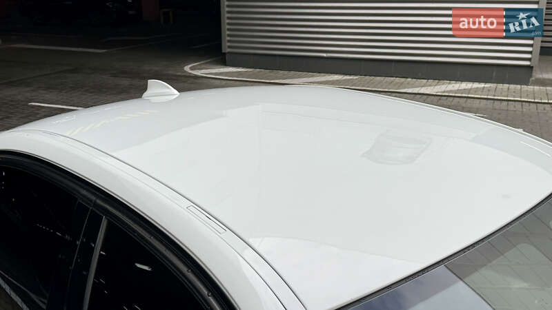 Седан BMW 3 Series 2016 в Киеве