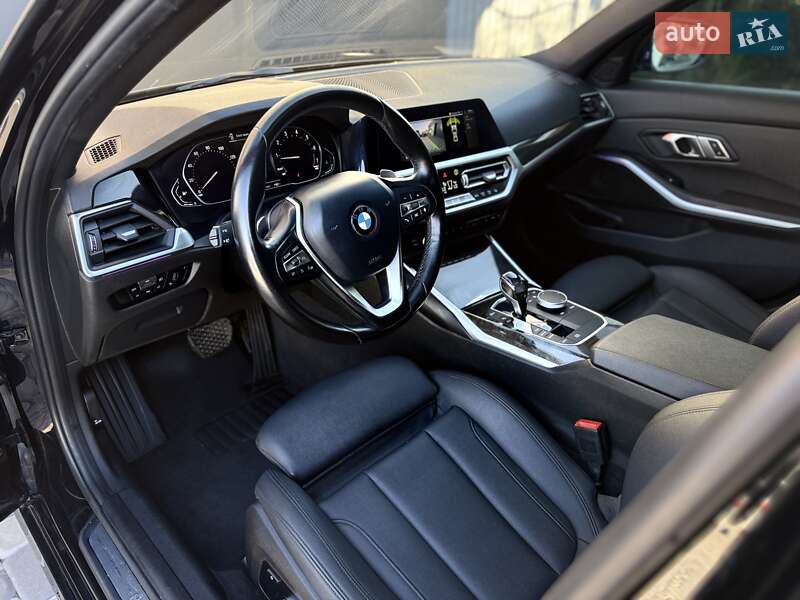 Седан BMW 3 Series 2021 в Львове