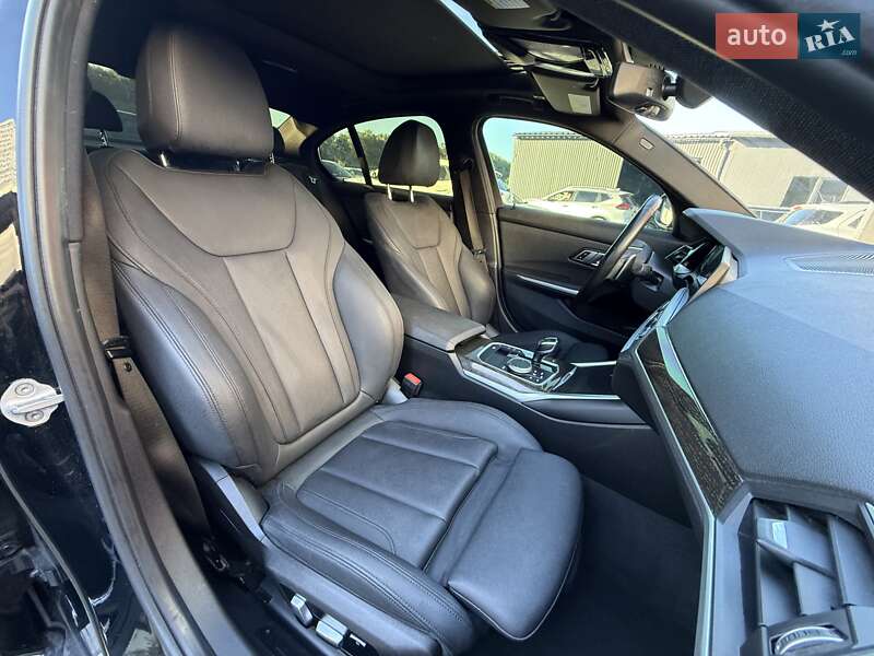 Седан BMW 3 Series 2021 в Львове