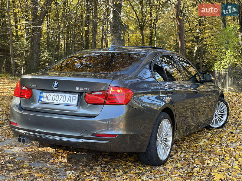 Седан BMW 3 Series 2014 в Трускавці фото 24 Седан BMW 3 Series 2014 в Трускавці