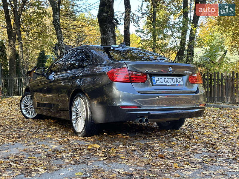 Седан BMW 3 Series 2014 в Трускавці фото 49 Седан BMW 3 Series 2014 в Трускавці