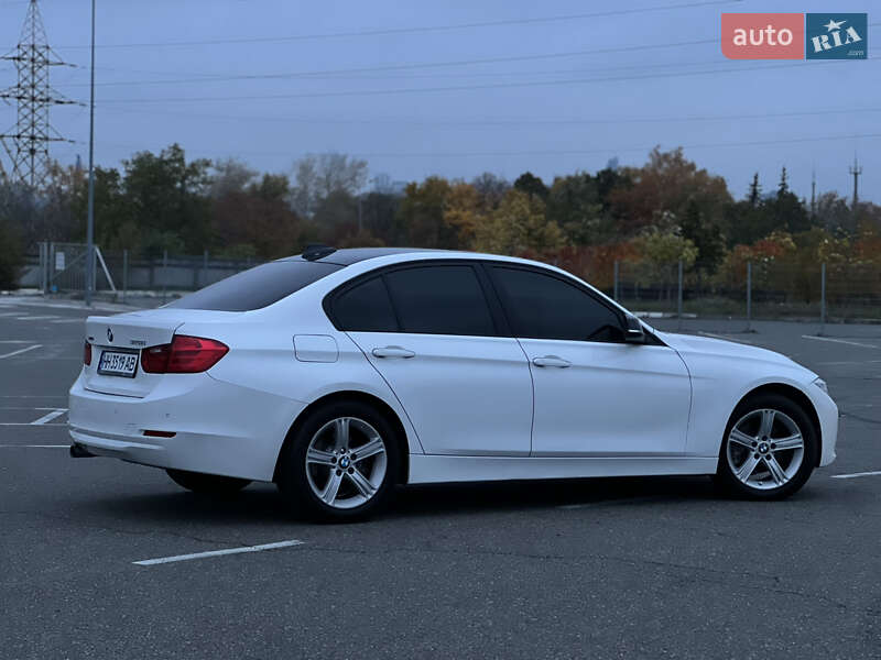Седан BMW 3 Series 2013 в Киеве