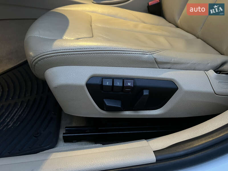 Седан BMW 3 Series 2013 в Киеве