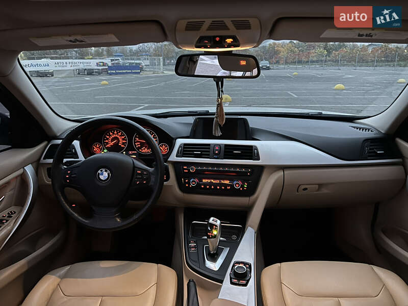 Седан BMW 3 Series 2013 в Киеве