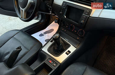 Универсал BMW 3 Series 2002 в  фото 20 Универсал BMW 3 Series 2002 в