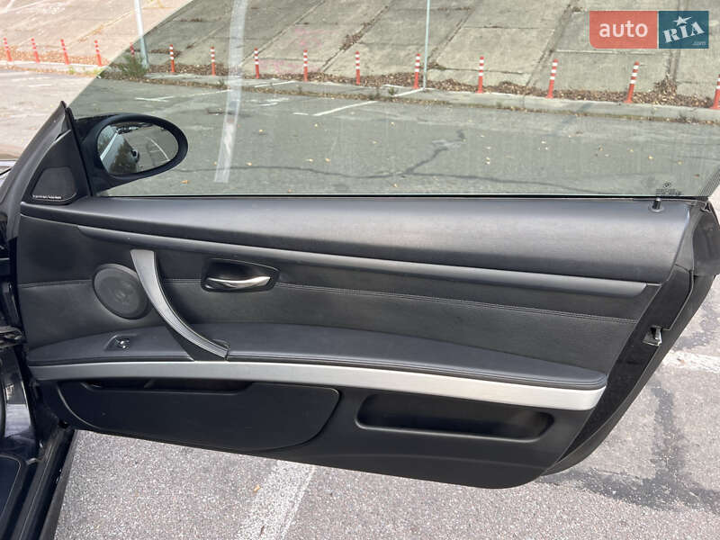 Кабриолет BMW 3 Series 2013 в Киеве фото 24 Кабриолет BMW 3 Series 2013 в Киеве