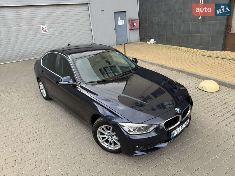 Седан BMW 3 Series 2015 в Києві фото 3 Седан BMW 3 Series 2015 в Києві