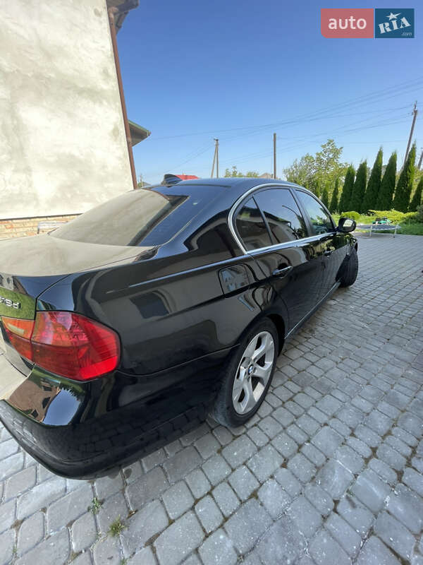 Седан BMW 3 Series 2010 в Львове фото 11 Седан BMW 3 Series 2010 в Львове