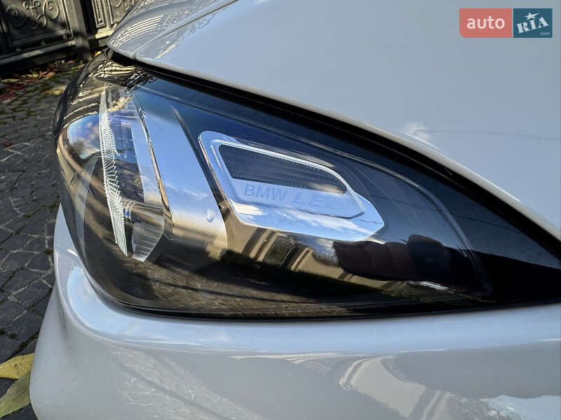 Седан BMW 3 Series 2023 в Львові