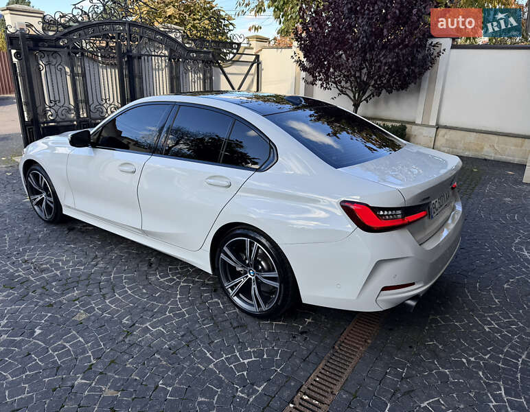 Седан BMW 3 Series 2023 в Львові