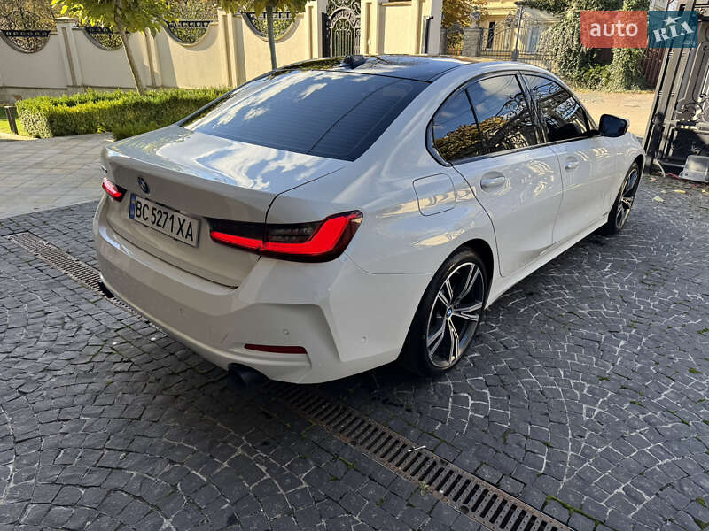 Седан BMW 3 Series 2023 в Львові