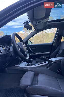Універсал BMW 3 Series 2007 в  фото 17 Універсал BMW 3 Series 2007 в
