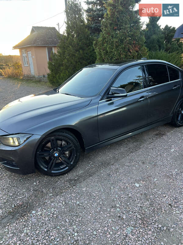 Седан BMW 3 Series 2015 в Трускавце