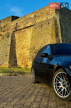 Седан BMW 3 Series 2005 в Білгороді-Дністровському