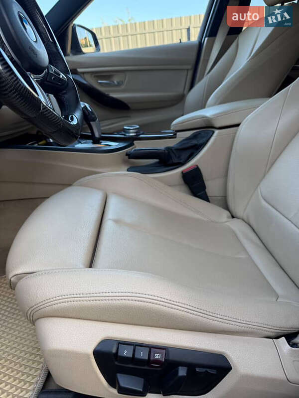 Седан BMW 3 Series 2015 в Хмельницькому