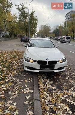 Седан BMW 3 Series 2014 в Києві