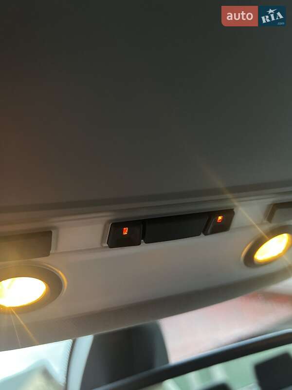 Седан BMW 3 Series 2007 в Новояворовске