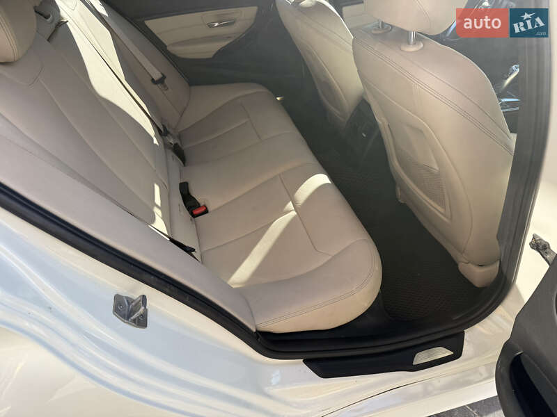Седан BMW 3 Series 2014 в Вінниці